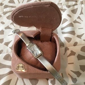 Jennifer Lopez watch